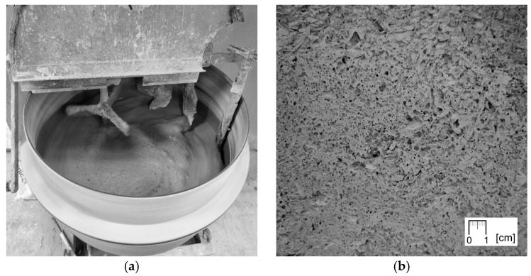 (a) Foaming of the F mixture grout during mixing; (b) structure of F690 sample with visible characteristic pores in the matrix resulting from the release of air from the foamed mixture.