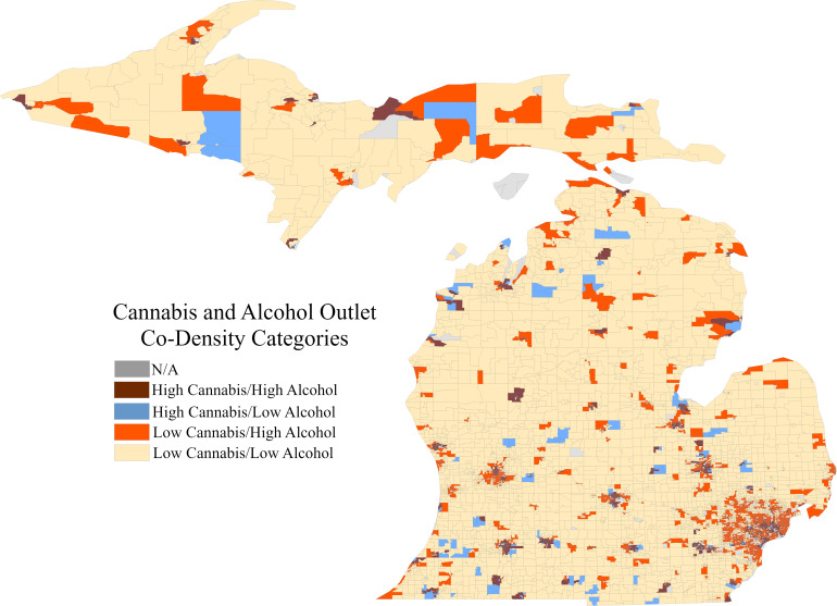 Cannabis and alcohol outlet co-density categorisation of Michigan census block groups, 2023 Q4 (n=7988).