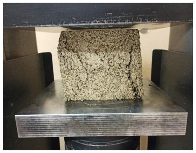 PMC12072290 – materials-18-01905-f004